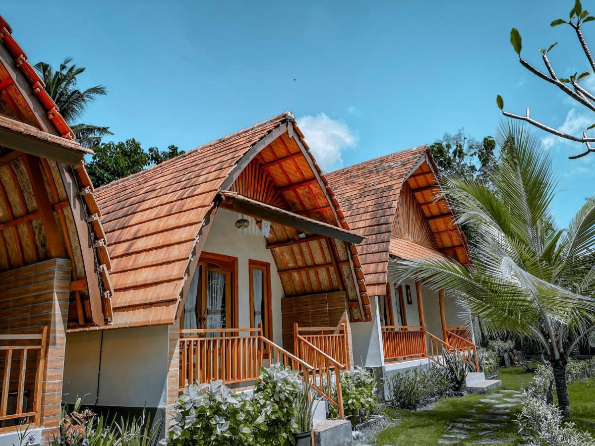 Mertha Sari Resto & Bungalow Klungkung Dış mekan fotoğraf