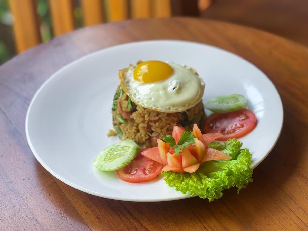 Mertha Sari Resto & Bungalow Klungkung Dış mekan fotoğraf