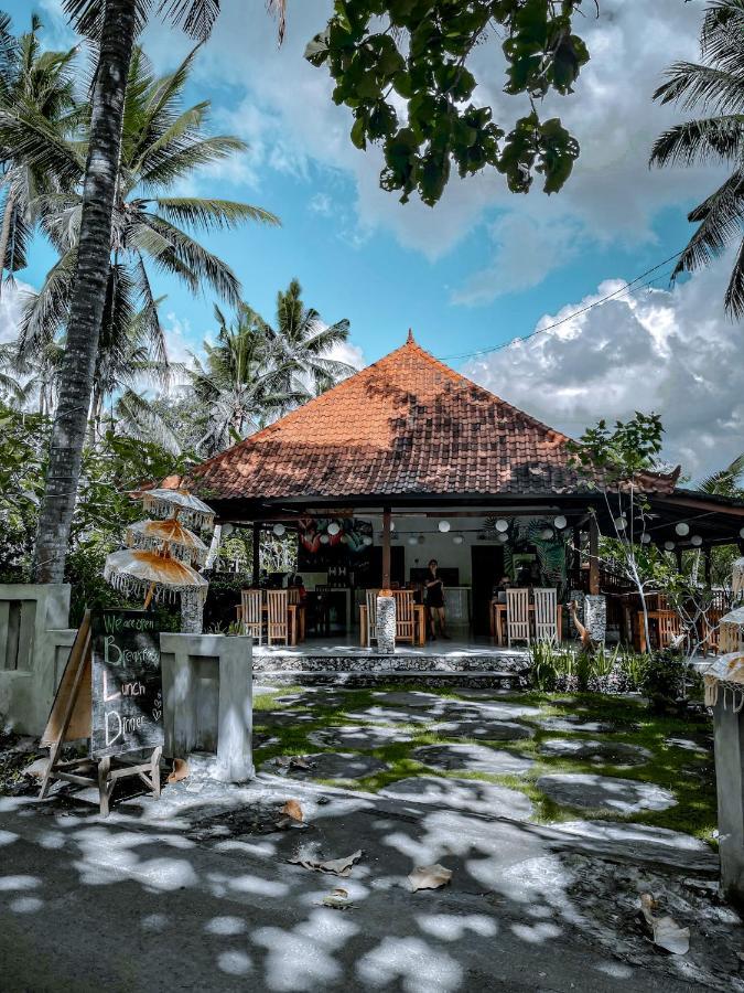 Mertha Sari Resto & Bungalow Klungkung Dış mekan fotoğraf